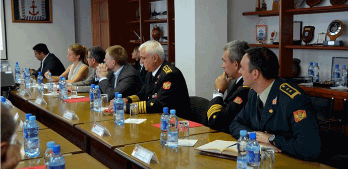 Šefovi diplomatija posjetili Mornaricu VCG Šefovi diplomatija posjetili Mornaricu VCG