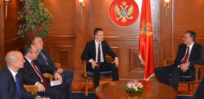 Mađarska, Poljska i Rumunija podržavaju CG na putu ka NATO Mađarska, Poljska i Rumunija podržavaju CG na putu ka NATO