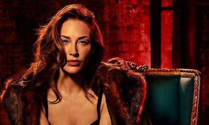 Hipnotizirajuće oči Kleri Forlani Hipnotizirajuće oči Kleri Forlani