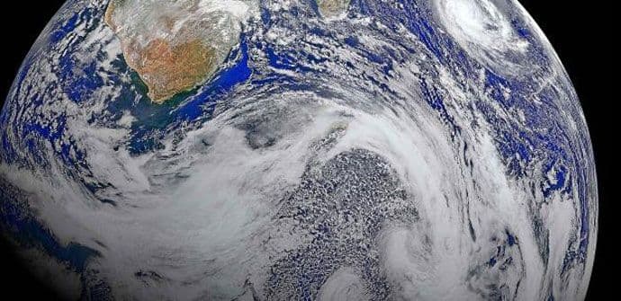 Prva kompletna fotografija Zemlje nakon 43 godine Prva kompletna fotografija Zemlje nakon 43 godine