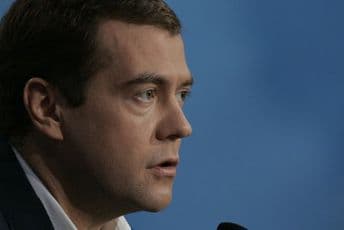 Medvedev: Teroristički čin mogući uzrok pada aviona