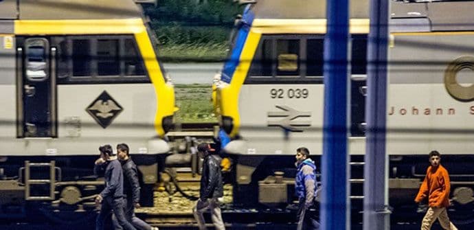 Novi pokušaj emigranata da uđu u Eurotunel Novi pokušaj emigranata da uđu u Eurotunel
