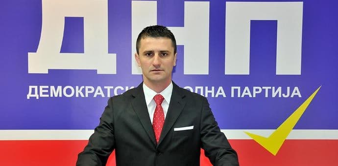 ZOGOVIĆ: U Crnoj Gori više analitičara nego crvenih fenjera u Amsterdamu ZOGOVIĆ: U Crnoj Gori više analitičara nego crvenih fenjera u Amsterdamu