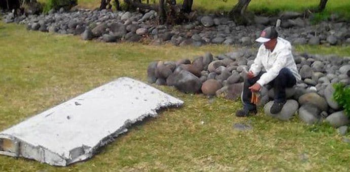 Potraga za MH370: Ostaci poslati u Francusku Potraga za MH370: Ostaci poslati u Francusku