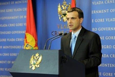 Vjerske zajednice će plaćati porez Vjerske zajednice će plaćati porez