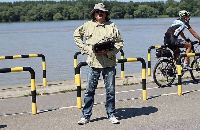 SVJETSKI MEGA CAR – RAMBO AMADEUS: Šta sad serete? Jeste li svi jednoglasno glasali za kapitalizam i nacionalizam? SVJETSKI MEGA CAR – RAMBO AMADEUS: Šta sad serete? Jeste li svi jednoglasno glasali za kapitalizam i nacionalizam?