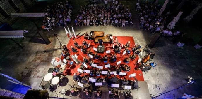 KotorArt DBDM: Raznorodnost muzičke klasike KotorArt DBDM: Raznorodnost muzičke klasike