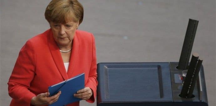 Merkel u trci za četvrti mandat na izborima 2017. godine? Merkel u trci za četvrti mandat na izborima 2017. godine?