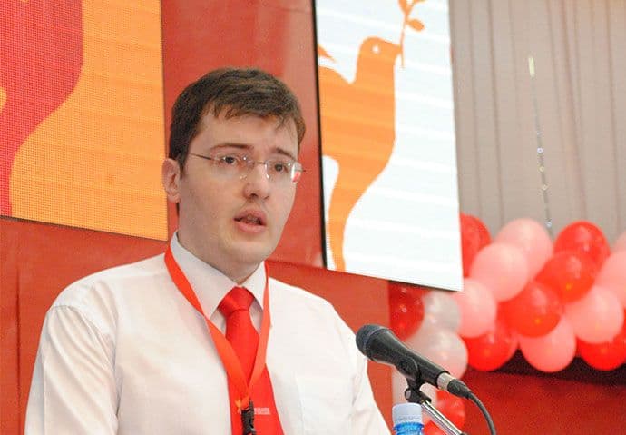 KOPRIVICA: Umjesto vođenja razumne investicione politike Vlast priziva tragače za privilegijama KOPRIVICA: Umjesto vođenja razumne investicione politike Vlast priziva tragače za privilegijama