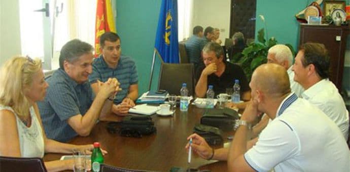 Besplatni udžbenici za 387 hercegnovskih prvaka Besplatni udžbenici za 387 hercegnovskih prvaka