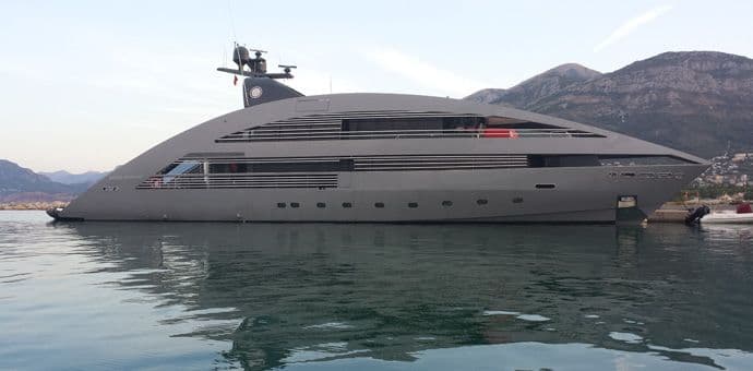 Super jahta u Baru Super jahta u Baru