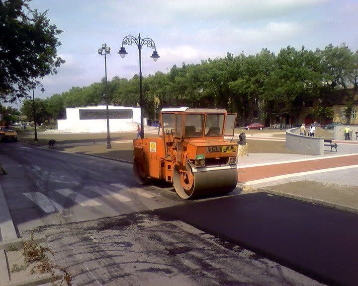"Putevi" asfaltirali gradske saobraćajnice "Putevi" asfaltirali gradske saobraćajnice