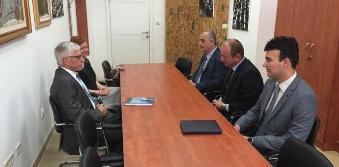 Delegacija EU nije demantovala da je Drobnič pitao opoziciju da je vodi Krivokapić Delegacija EU nije demantovala da je Drobnič pitao opoziciju da je vodi Krivokapić