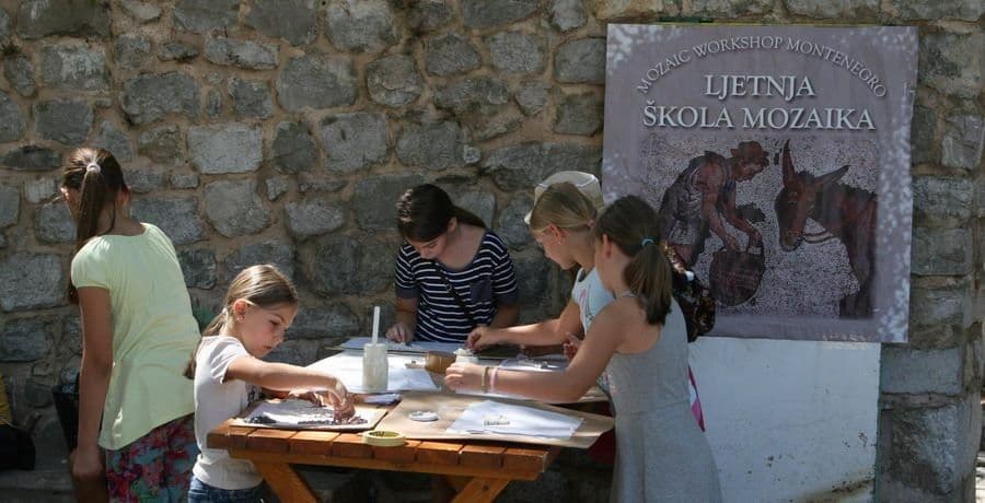 Budva: Škola mozaika za djecu Budva: Škola mozaika za djecu