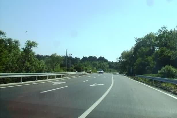 CETINJE: U udesu povrijeđene dvije osobe CETINJE: U udesu povrijeđene dvije osobe