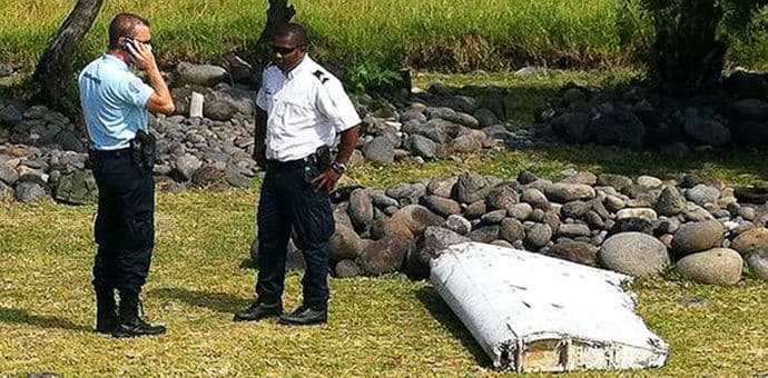 Pronađeno još djelova nestalog malezijskog aviona? Pronađeno još djelova nestalog malezijskog aviona?