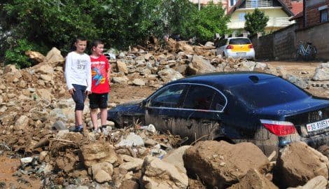 Pronađeno tijelo djevojčice nestale u nevremenu oko Tetova Pronađeno tijelo djevojčice nestale u nevremenu oko Tetova