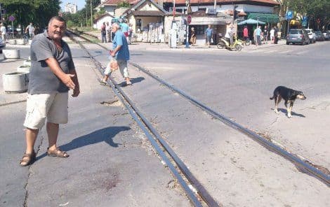 Voz udario ženu na pružnom prelazu Voz udario ženu na pružnom prelazu