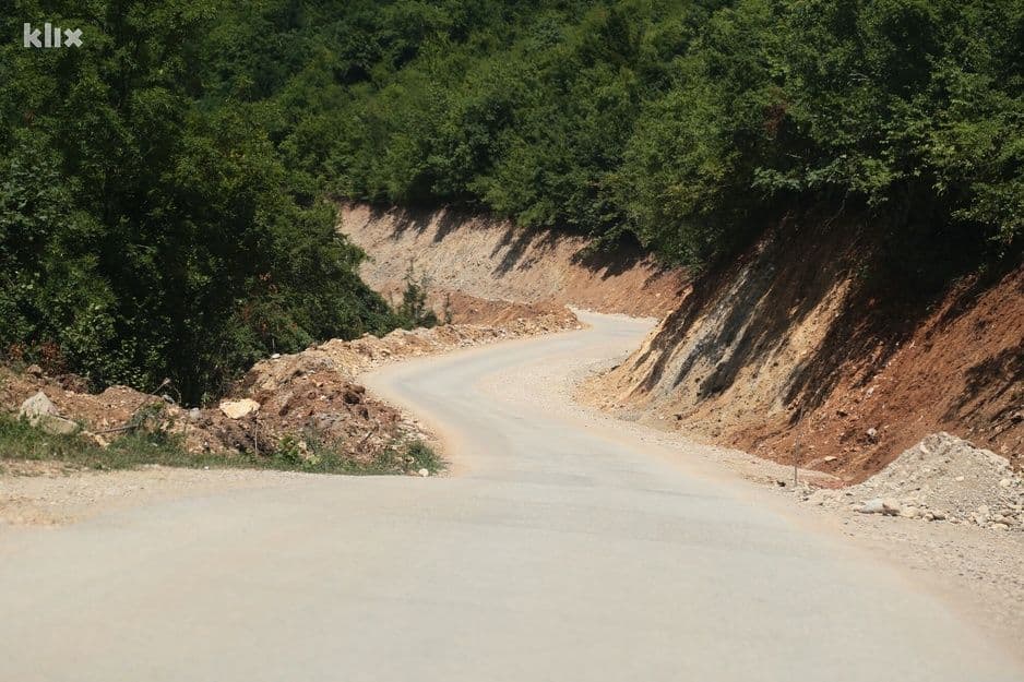 Rekonstrukcija puta Foča - Šćepan Polje: Pogledajte kako sada izgleda najopasniji put u BiH Rekonstrukcija puta Foča - Šćepan Polje: Pogledajte kako sada izgleda najopasniji put u BiH