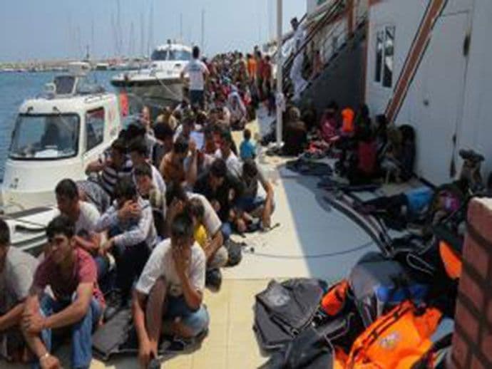 EK: Situacija s migrantima u Grčkoj urgentna EK: Situacija s migrantima u Grčkoj urgentna