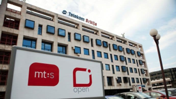 Osam ponuda za Telekom Srbije Osam ponuda za Telekom Srbije