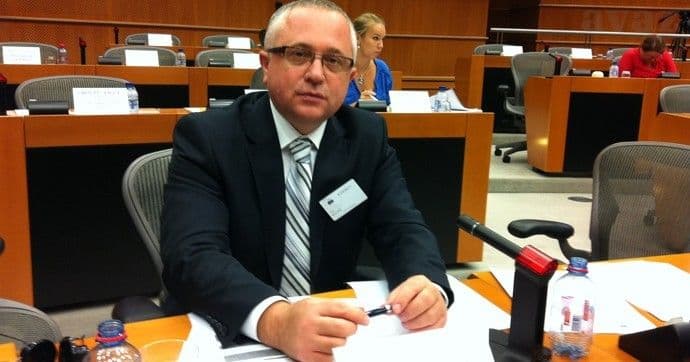 Suljo Mustafić: Potrebna politička stabilnost, a ne razmirice Suljo Mustafić: Potrebna politička stabilnost, a ne razmirice