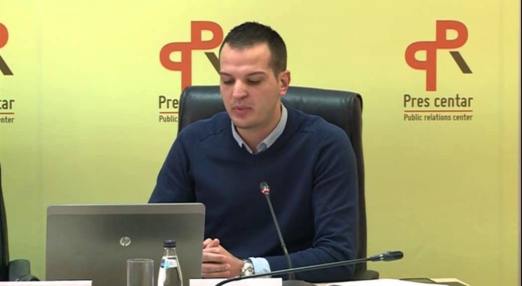 Peticijom ciljali na crnogorske Srbe jer su najbrojniji Peticijom ciljali na crnogorske Srbe jer su najbrojniji