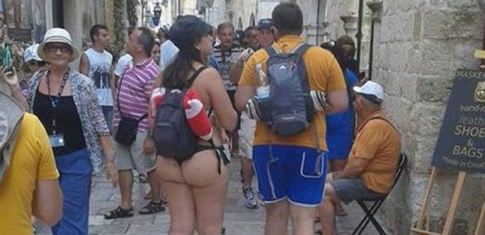 Zbog nepristojne turistkinje Dubrovnik kreće u borbu protiv golotinje Zbog nepristojne turistkinje Dubrovnik kreće u borbu protiv golotinje