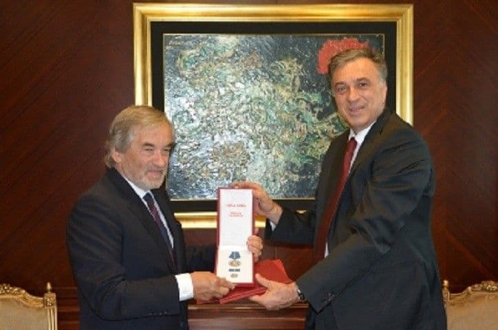 Vujanović odlikovao Gaspariča Vujanović odlikovao Gaspariča