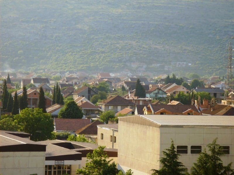 Eksplozija u podgoričkom naselju Tološi: Dinamitom na kuću Vukovića  Eksplozija u podgoričkom naselju Tološi: Dinamitom na kuću Vukovića