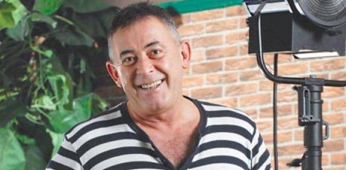 "Kultopis" sa Mimom Karadžićem u Nikšićkom pozorištu  "Kultopis" sa Mimom Karadžićem u Nikšićkom pozorištu