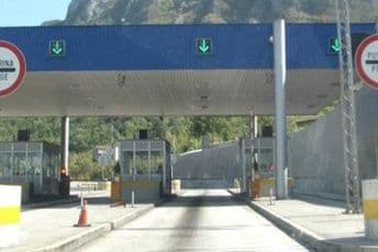 Obustava saobraćaja u tunelu Sozina