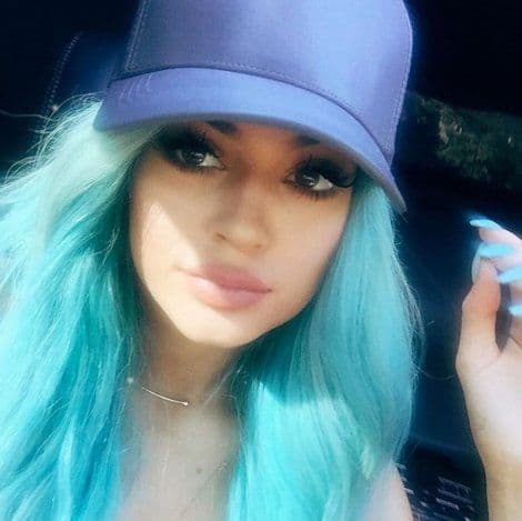 Nepristojna ponuda: Da li će snimiti porno film za vrtoglavih 10 miliona dolara? Nepristojna ponuda: Da li će snimiti porno film za vrtoglavih 10 miliona dolara?