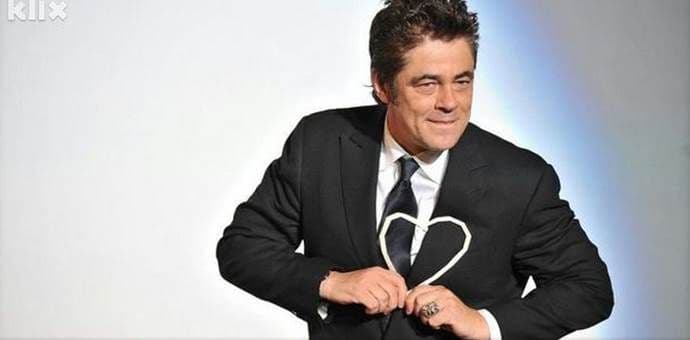 Počasno Srce Sarajeva za Benisija Del Tora i Atoma Egojana Počasno Srce Sarajeva za Benisija Del Tora i Atoma Egojana