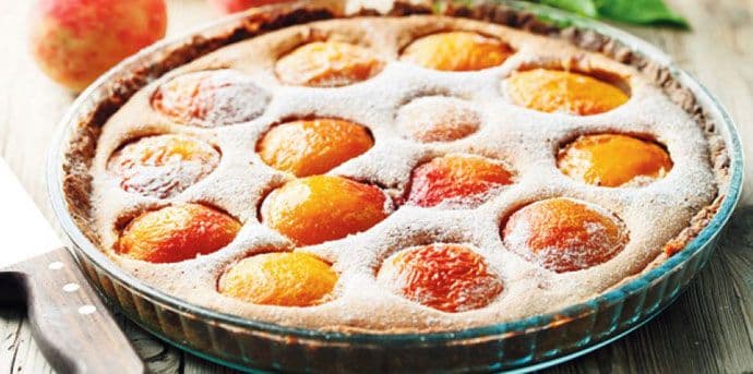 Sočan kolač sa nektarinama Sočan kolač sa nektarinama