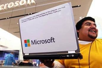 Majkrosoft gasi pogon Nokije u Finskoj