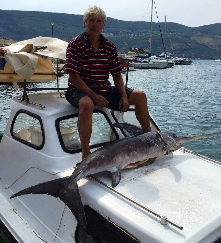 Tivćanin ulovio sabljarku tešku 50 kg Tivćanin ulovio sabljarku tešku 50 kg