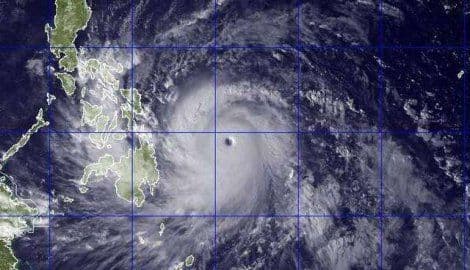 Najmanje 15 mrtvih u tajfunu na Filipinima Najmanje 15 mrtvih u tajfunu na Filipinima