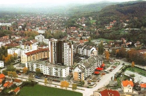 Policija pronašla beživotna tijela oca i trogodišnje ćerke u njihovom domu Policija pronašla beživotna tijela oca i trogodišnje ćerke u njihovom domu