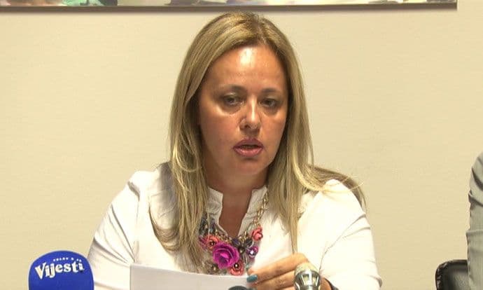 Potpisan ugovor o zakupu Solane, upravljanje povjereno Nacionalnim parkovima (VIDEO) Potpisan ugovor o zakupu Solane, upravljanje povjereno Nacionalnim parkovima (VIDEO)