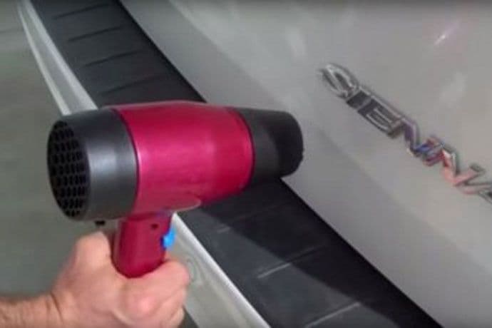 Ispravite limariju fenom za kosu (VIDEO) Ispravite limariju fenom za kosu (VIDEO)