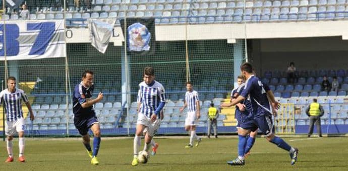 Telekom 1. CFL: Budućnost čeka vodeći Bokelj, Dečić sa Lovćenom Telekom 1. CFL: Budućnost čeka vodeći Bokelj, Dečić sa Lovćenom