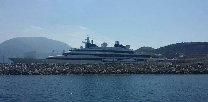 Superluksuzna jahta katarskog šeika u Baru Superluksuzna jahta katarskog šeika u Baru