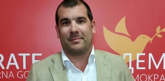 Krapović: Nova politička korupcija bivših odbornika Pozitivne Krapović: Nova politička korupcija bivših odbornika Pozitivne