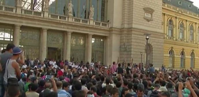 Zaustavljeni svi vozovi iz Budimpešte Zaustavljeni svi vozovi iz Budimpešte