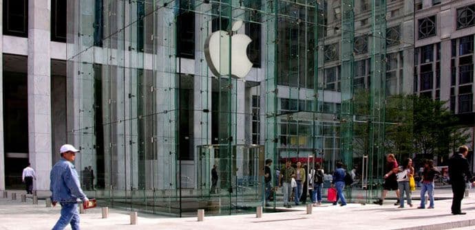 Cisco i Apple otkrili poslovno partnerstvo Cisco i Apple otkrili poslovno partnerstvo