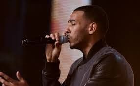 Učesnik britanskog X Factora rasplakao sve Učesnik britanskog X Factora rasplakao sve