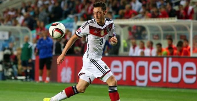 Ezil povrijeđen pred kvalifikacije Ezil povrijeđen pred kvalifikacije