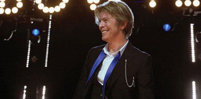 Dejvid Bouvi komponuje za mjuzikl "Sunđer Bob" Dejvid Bouvi komponuje za mjuzikl "Sunđer Bob"