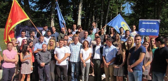 Alfa Centar: Pozvati Crnu Goru u NATO i region učiniti stabilnim Alfa Centar: Pozvati Crnu Goru u NATO i region učiniti stabilnim